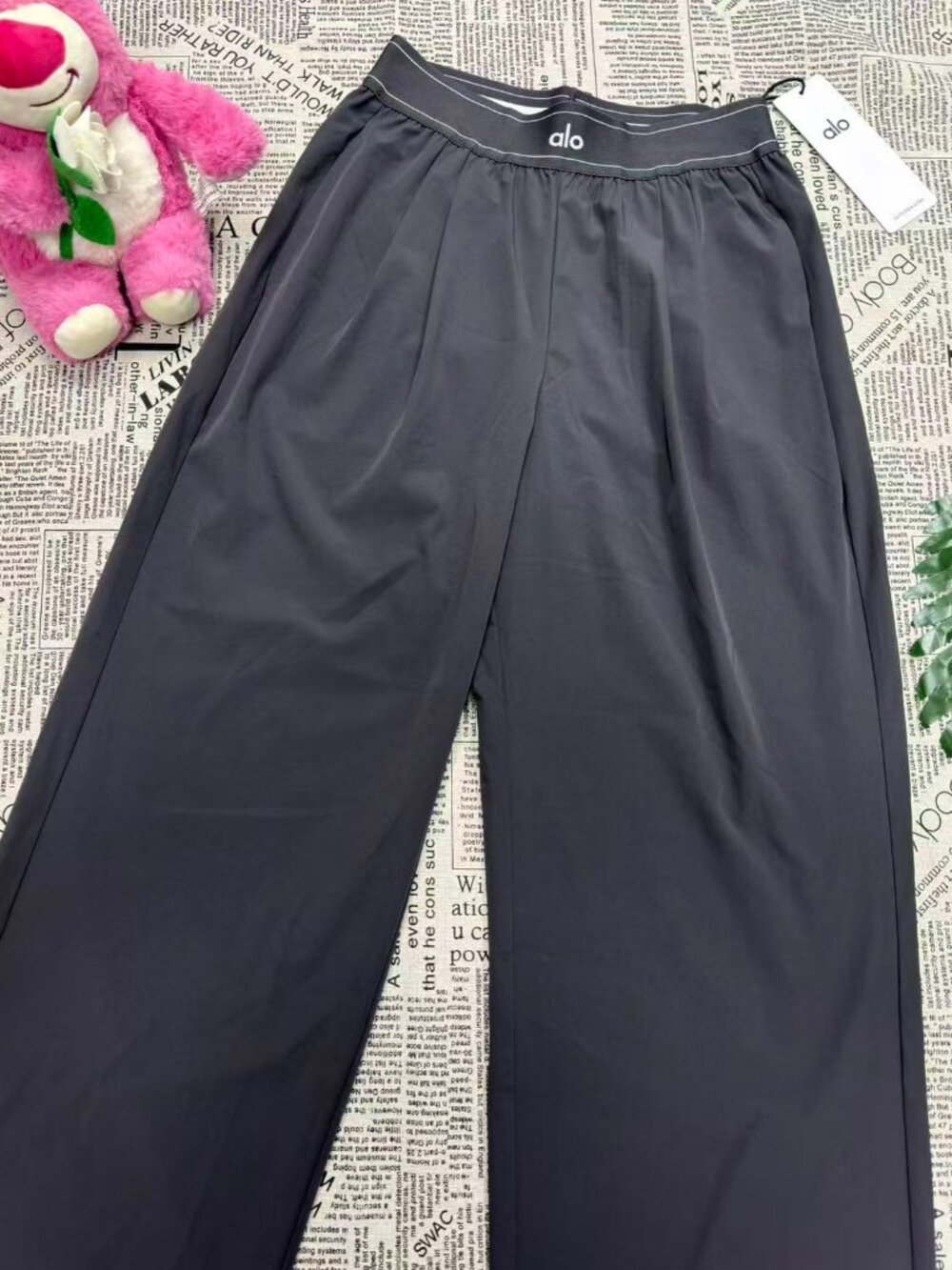 🍷ALO Yoga Suit Up Trouser Dark Grey💅Exquisite High Rise Wide Leg Silhouette - Picture 2 of 6